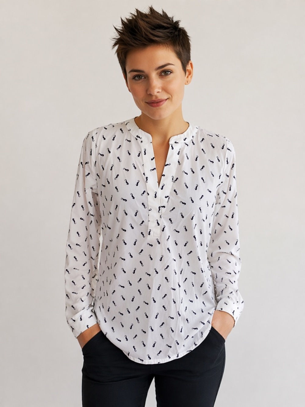 NWOT Vineyard Vines Seahorse Print Cotton/Spandex V-neck Blouse XXS